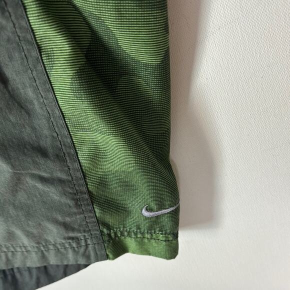 Nike Swim Trunks - Men's Medium - Picture 3 of 4